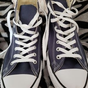 High - top navy Converse